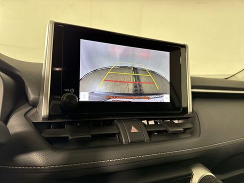 Used 2024 Toyota RAV4 LE image 7