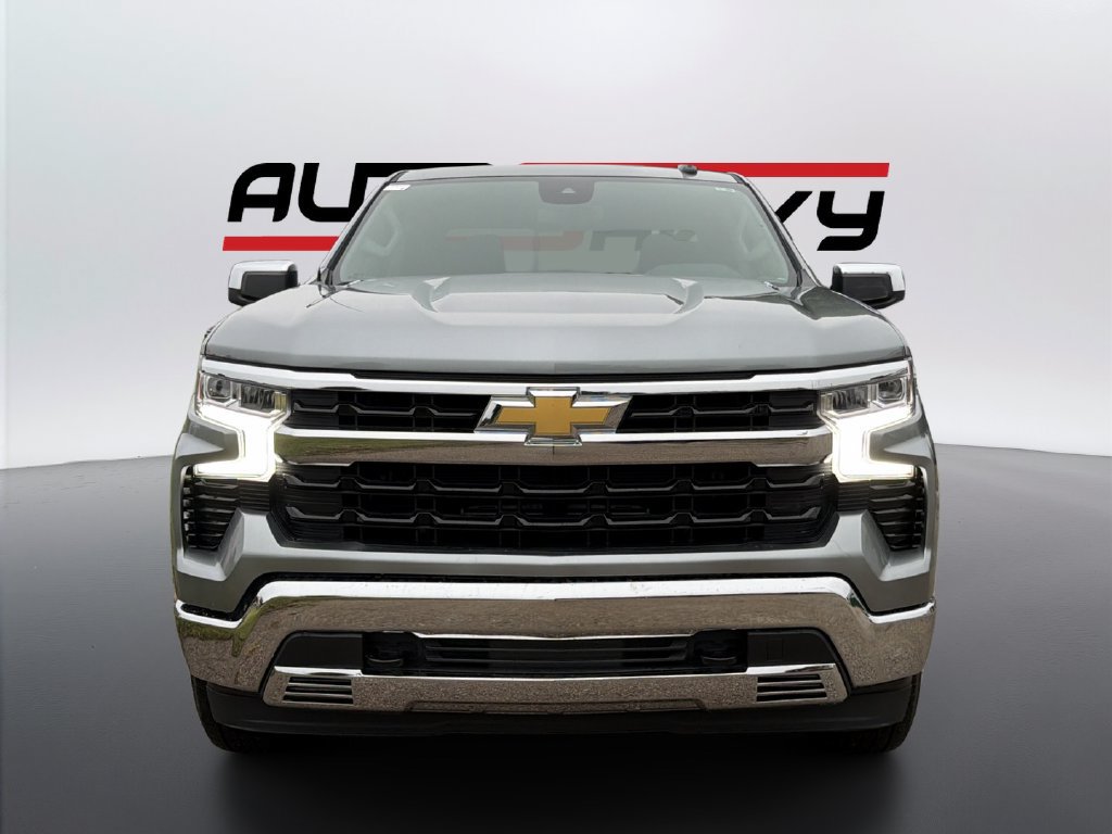 Used 2026 Chevrolet Silverado 1500 LT w/ Protection Package AWD/4WD image 2