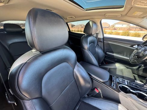 Used 2019 Kia Stinger Premium image 37