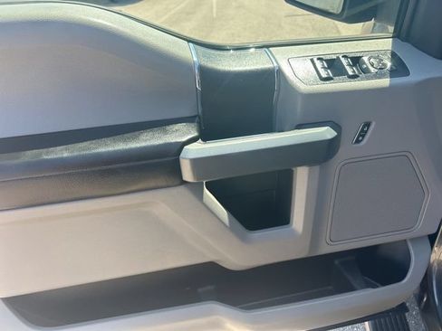 Used 2018 Ford F150 XLT AWD/4WD image 19
