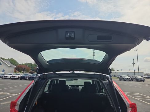 Used 2018 Honda CR-V LX image 17