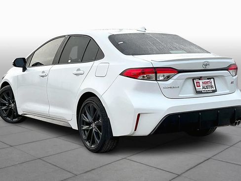 Used 2023 Toyota Corolla SE w/ SE Premium Package FWD image 12