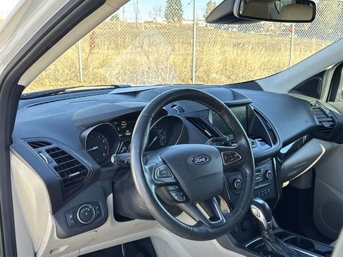 Used 2019 Ford Escape Titanium image 20