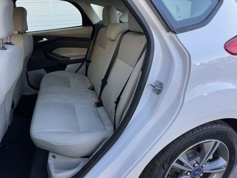Used 2016 Ford Focus SE image 19