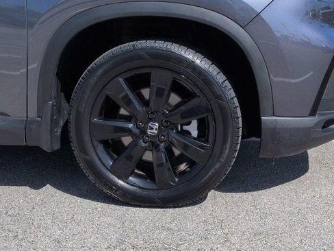 Used 2025 Honda Pilot Black Edition image 11