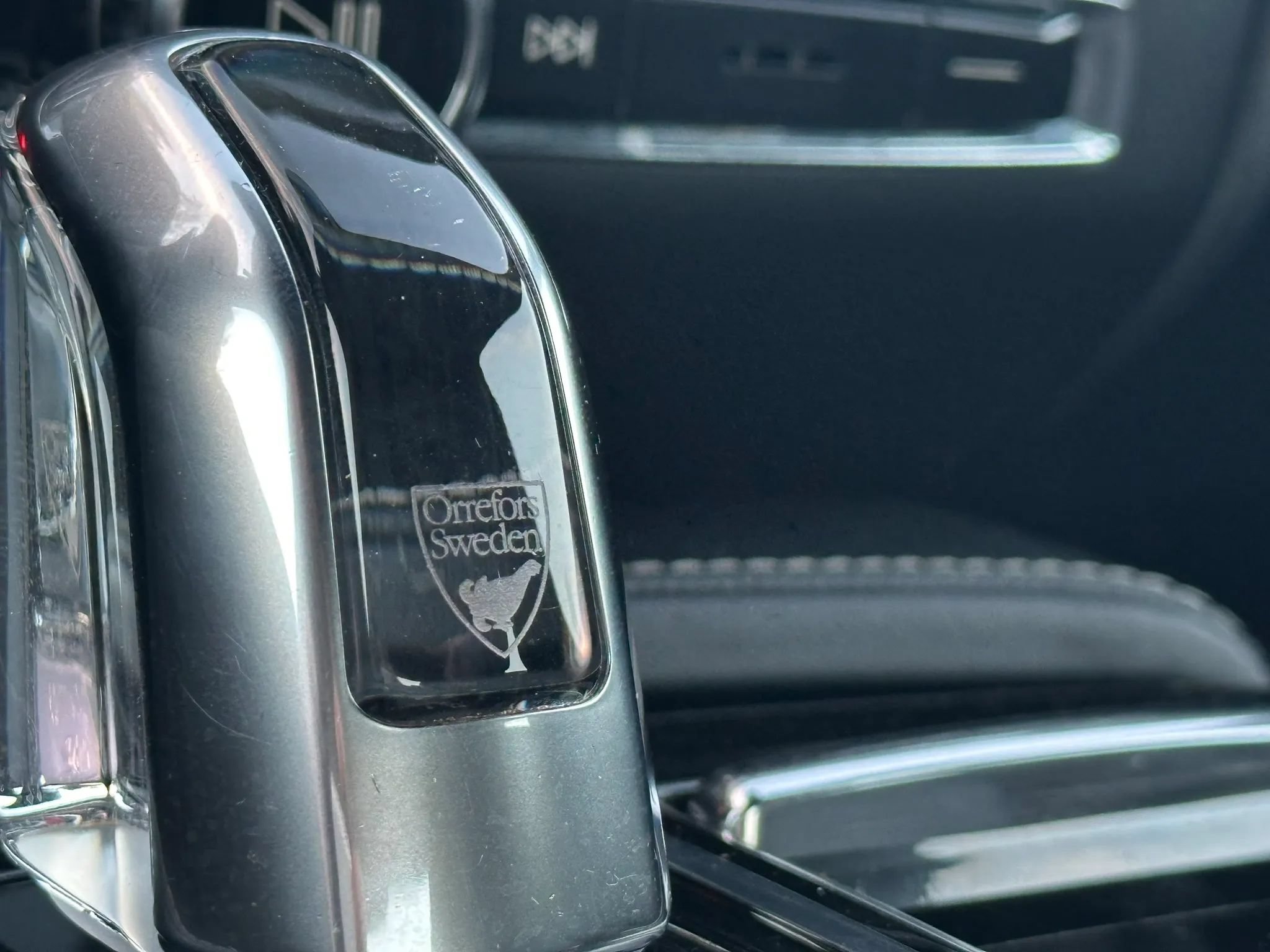 Used 2019 Volvo S60 T8 R-Design AWD/4WD image 28