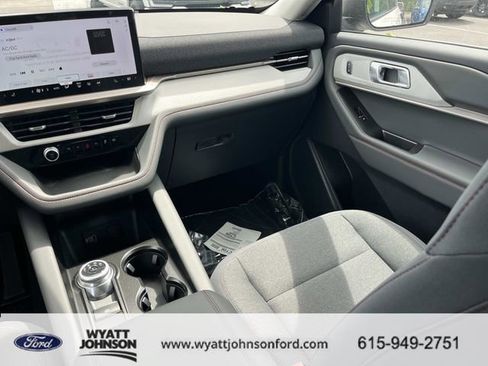 New 2026 Ford Explorer Active image 13