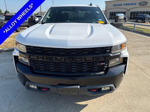 Used 2021 Chevrolet Silverado 1500 Custom Trail Boss AWD/4WD image 2