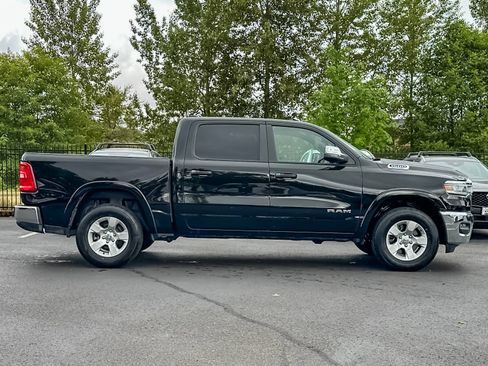 Used 2025 RAM 1500 Big Horn AWD/4WD image 2