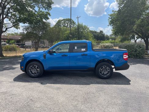 New 2025 Ford Maverick XLT w/ XLT Luxury Package AWD/4WD image 2
