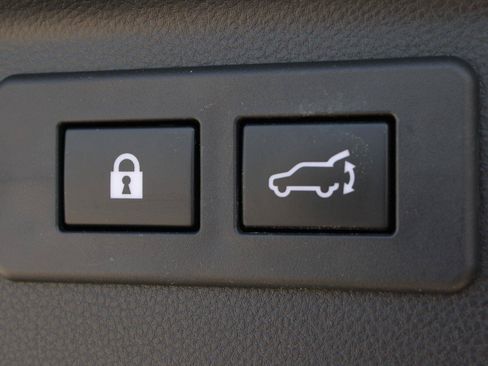 Used 2023 Subaru Forester Touring AWD/4WD image 10
