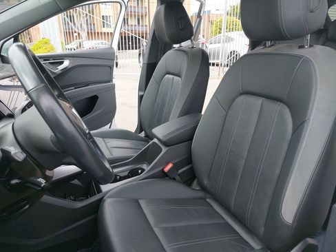 Certified 2023 Audi Q4 e-tron Premium w/ Convenience Package AWD/4WD image 15