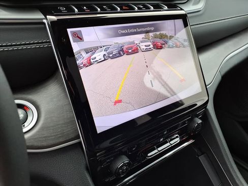 New 2025 Jeep Grand Cherokee L Limited image 14