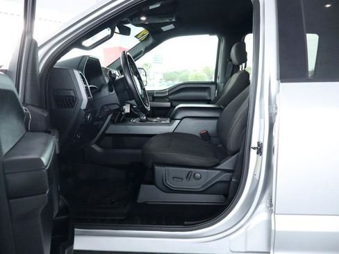 Used 2019 Ford F150 XLT w/ Equipment Group 302A Luxury AWD/4WD image 15