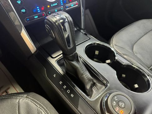 Used 2019 Ford Explorer Limited w/ Class III Trailer Tow Package AWD/4WD image 22