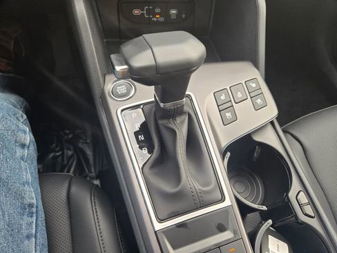 New 2026 Kia Sportage SX FWD image 11