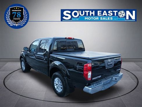 Used 2017 Nissan Frontier SV image 5