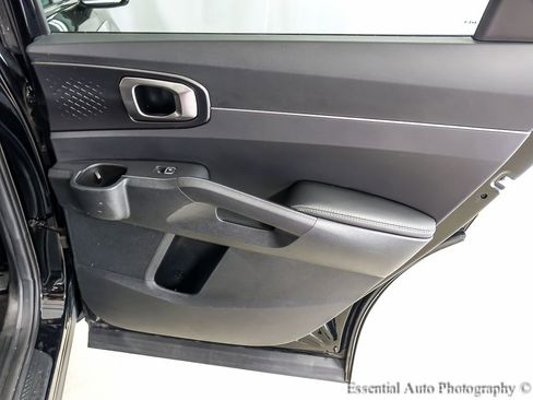 Used 2024 Kia Sorento S image 24