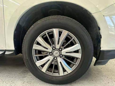 Used 2020 Nissan Pathfinder SV image 62