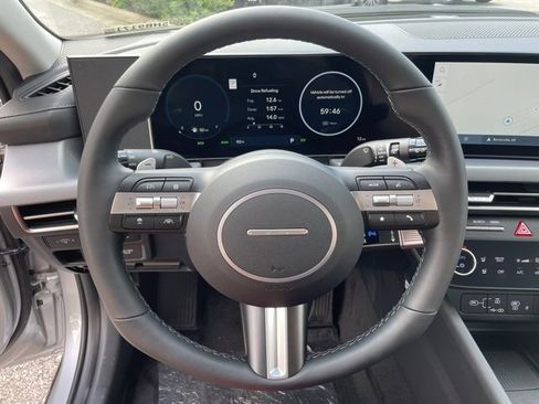 New 2025 Hyundai Sonata Limited image 11