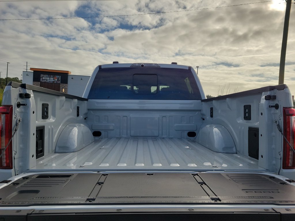 Used 2026 Ford F150 Raptor AWD/4WD image 8