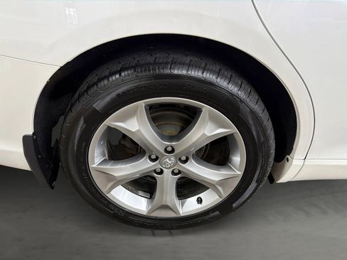 Used 2012 Toyota Venza XLE w/ XLE Premium Pkg image 17