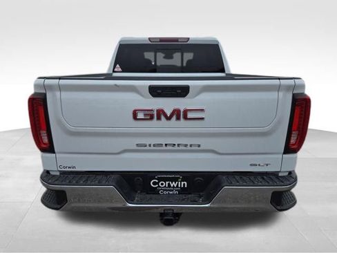New 2026 GMC Sierra 1500 SLT image 11