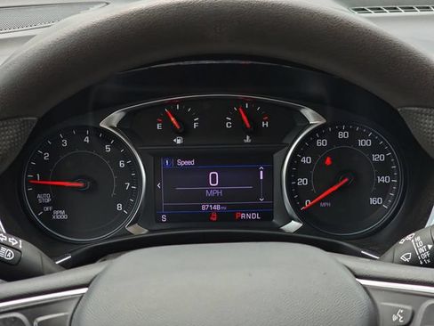 Used 2023 Chevrolet Equinox LT w/ LPO, Floor Liner Package FWD image 10