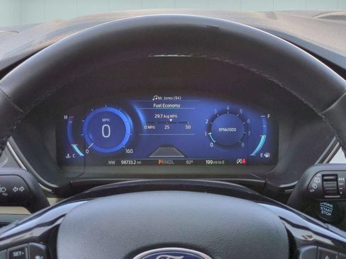 Used 2022 Ford Escape SEL w/ Technology Package AWD/4WD image 16