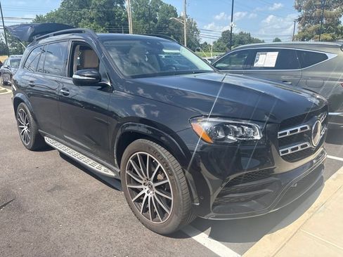 Used 2023 Mercedes-Benz GLS 450 4MATIC image 2