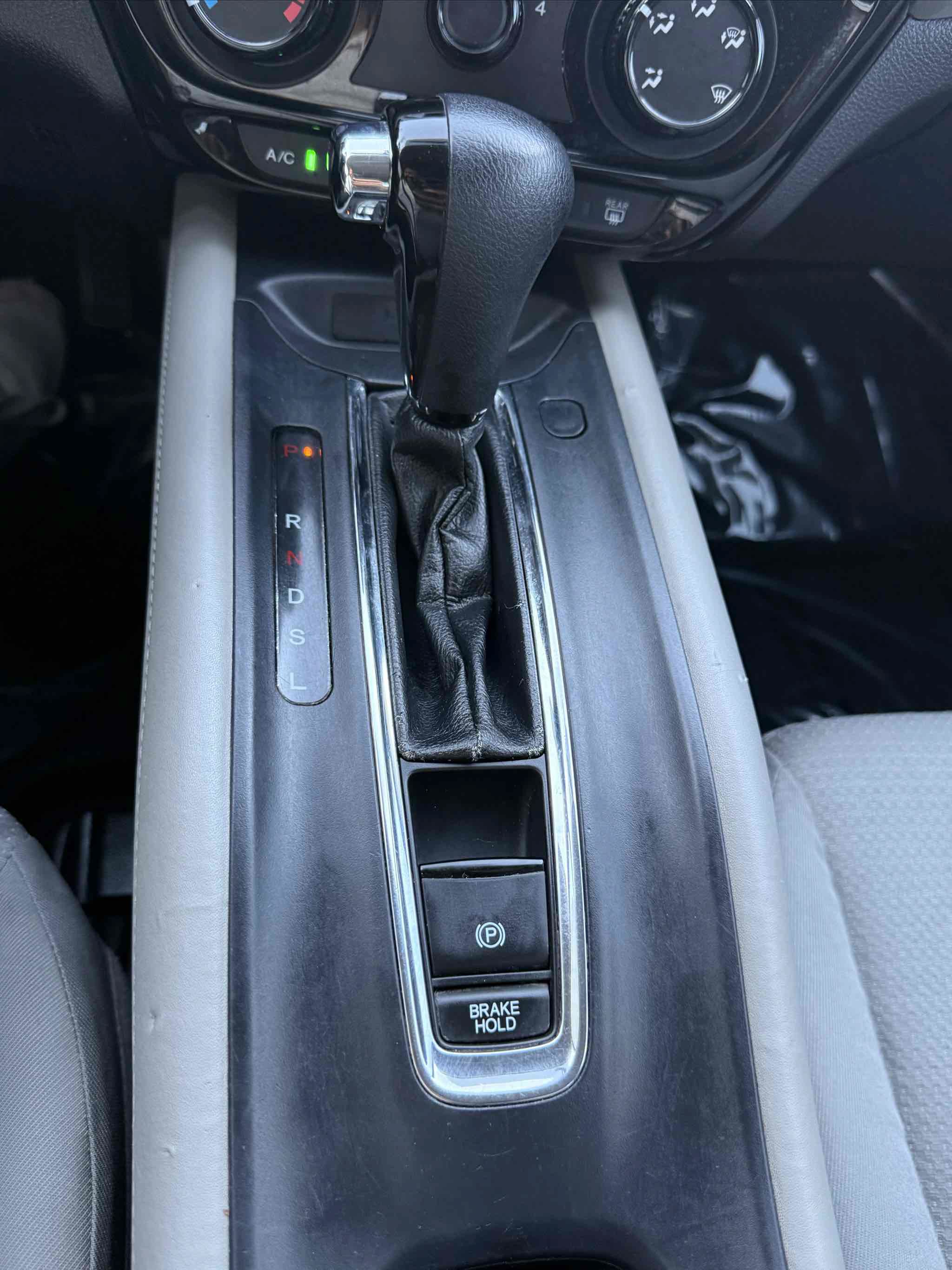 Used 2020 Honda HR-V LX image 99