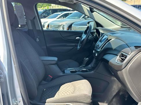 Used 2020 Chevrolet Equinox LT AWD/4WD image 10