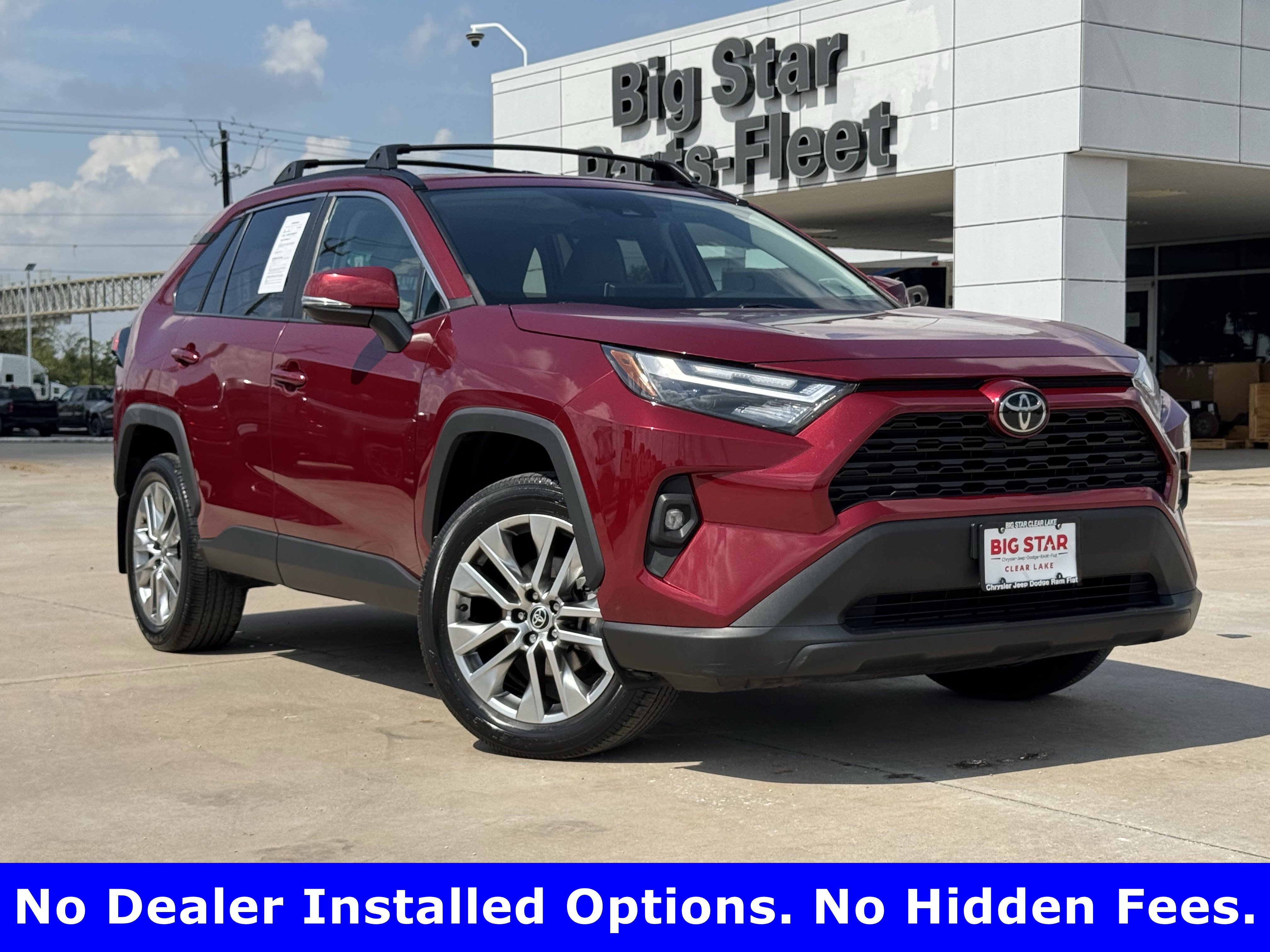 Used 2022 Toyota RAV4 XLE Premium AWD/4WD image 2