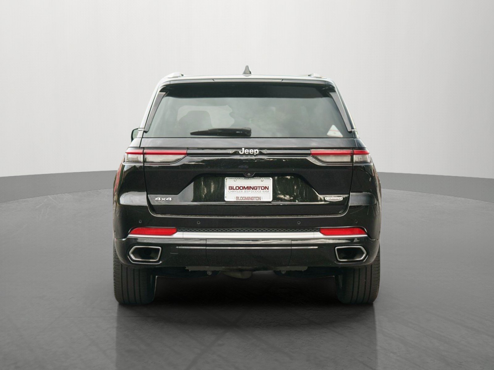Used 2022 Jeep Grand Cherokee Summit AWD/4WD image 6