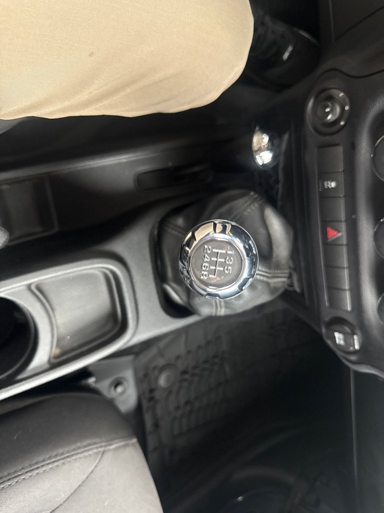 Used 2016 Jeep Wrangler Unlimited Sport w/ Quick Order Package 23S AWD/4WD image 17