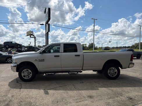 Used 2014 RAM 2500 Tradesman w/ Chrome Appearance Group AWD/4WD image 9