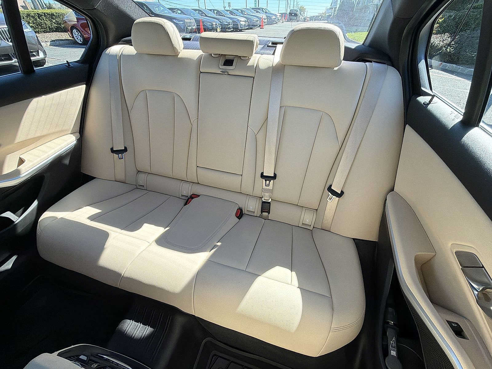 Used 2020 BMW 330i Sedan w/ Convenience Package RWD image 21