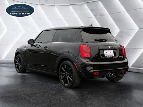 Used 2017 MINI Cooper S image 24