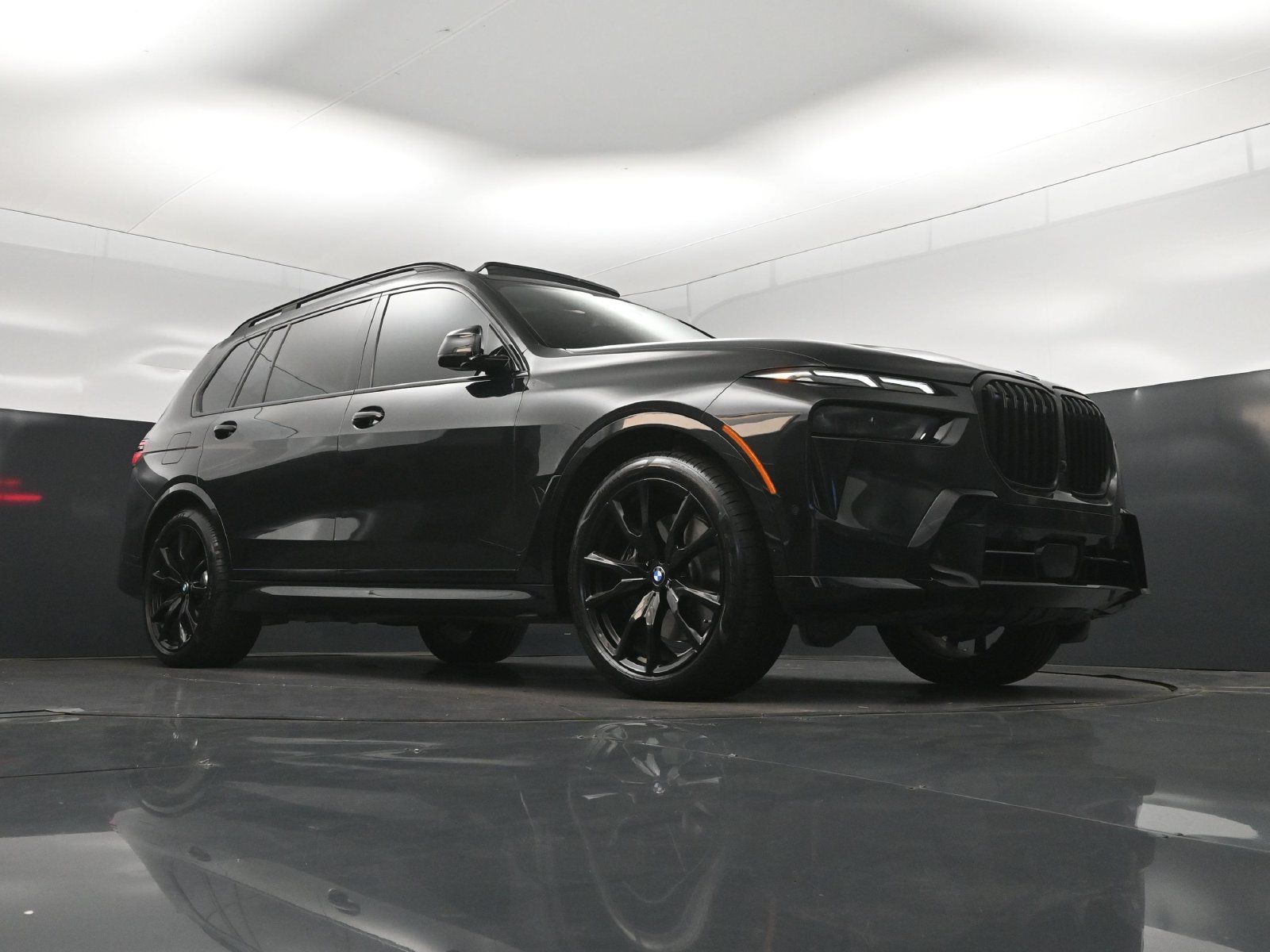 Certified 2026 BMW X7 xDrive40i w/ M Sport Package AWD/4WD image 44
