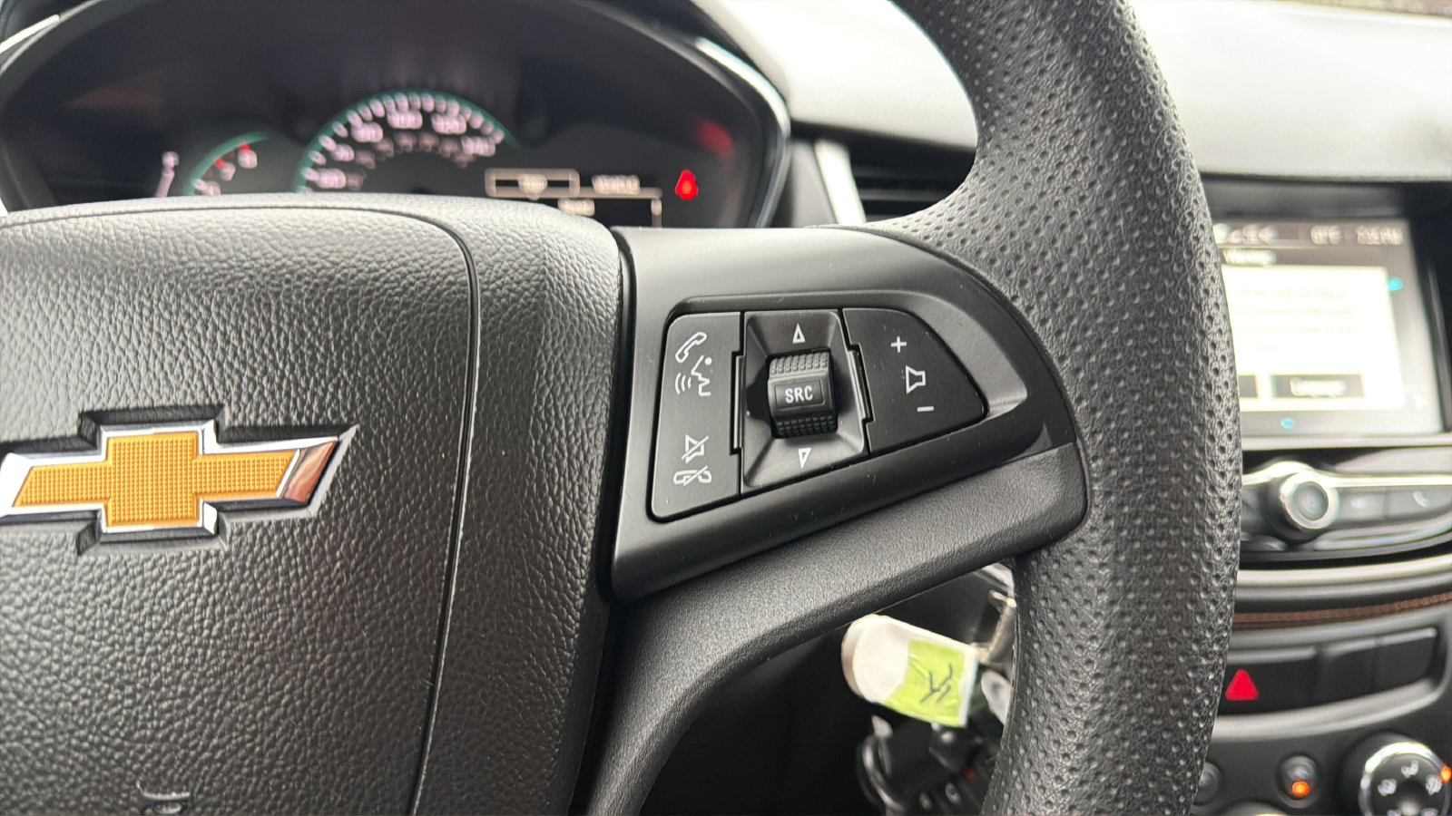 Used 2017 Chevrolet Trax LT FWD image 17