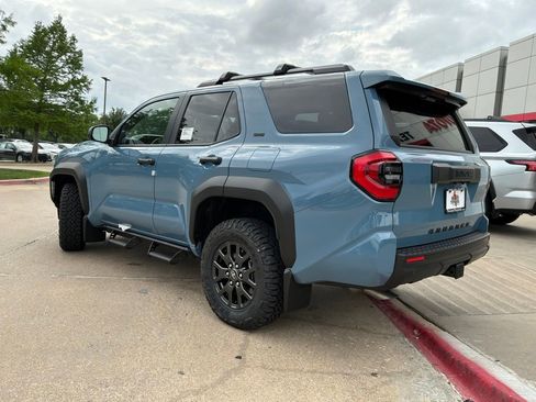 New 2026 Toyota 4Runner SR5 RWD image 7