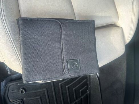 Used 2017 BMW 330i xDrive Sedan image 17