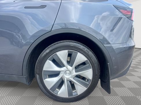 Used 2020 Tesla Model Y Long Range AWD/4WD image 29