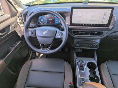 New 2025 Ford Bronco Sport Outer Banks AWD/4WD image 17