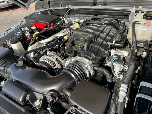 Used 2024 Jeep Wrangler Sahara image 24