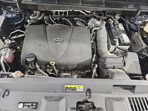 Used 2022 Toyota Highlander XSE AWD/4WD image 22