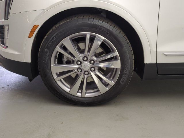 Certified 2024 Cadillac XT5 Premium Luxury AWD/4WD image 29