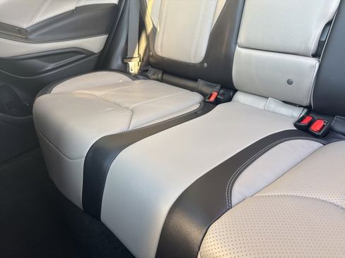 Used 2023 Subaru Forester Limited image 57