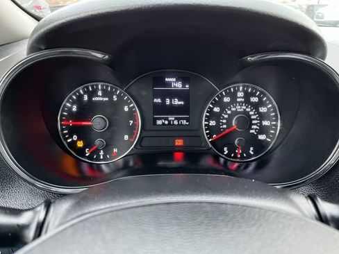 Used 2017 Kia Forte LX image 12