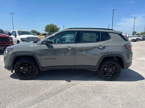 New 2026 Jeep Compass Latitude AWD/4WD image 2